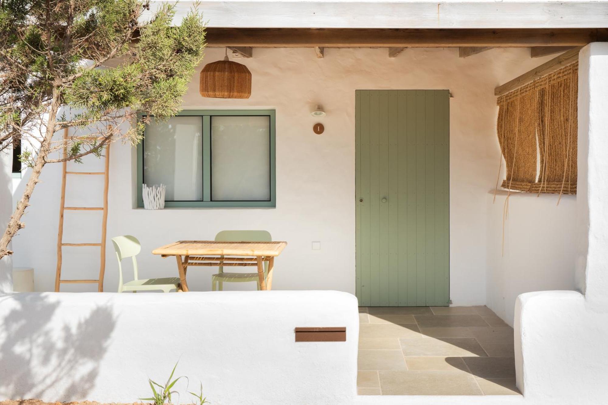 Apartamentos Punta Rasa Cala Saona Luaran gambar