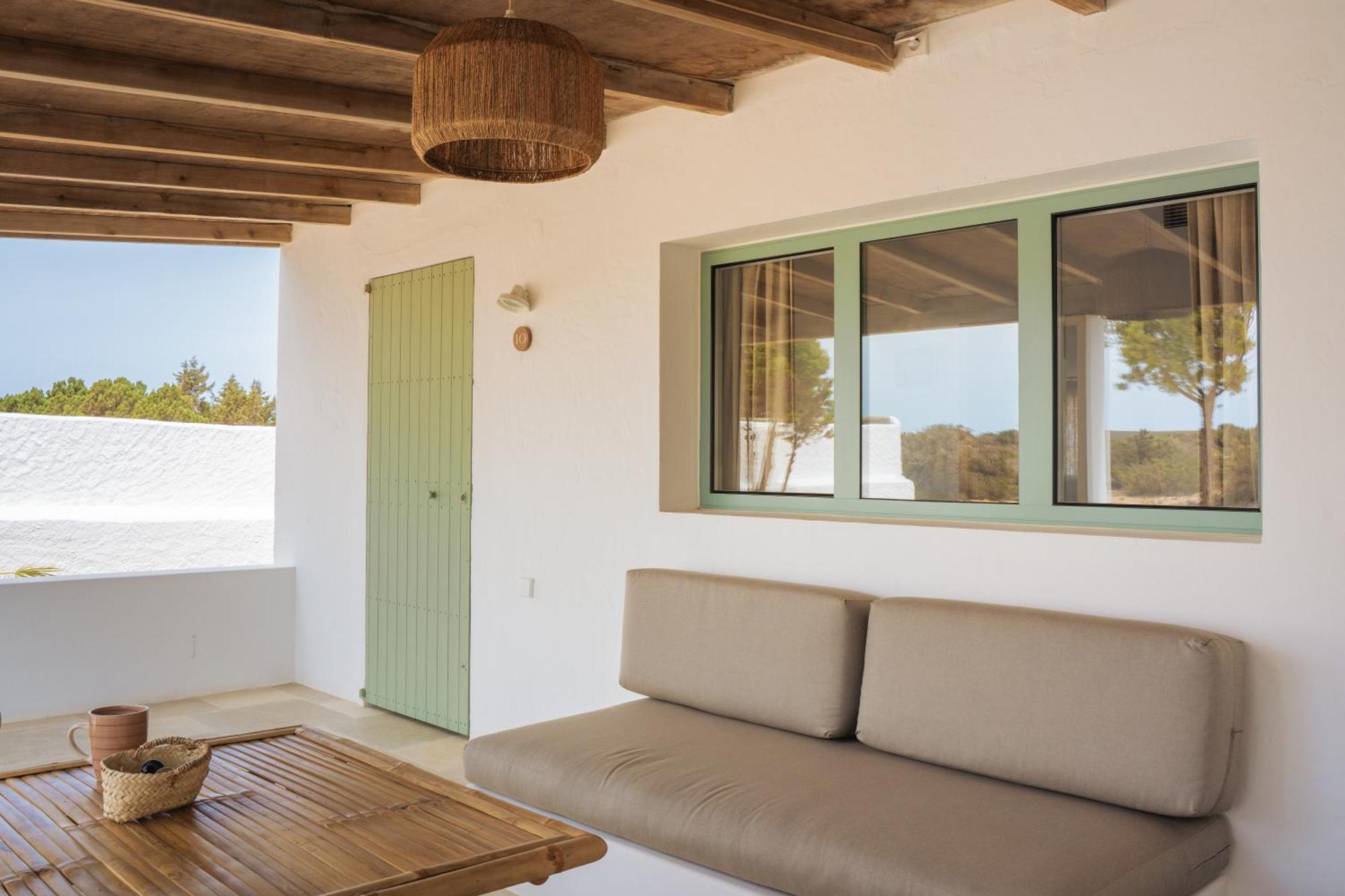 Apartamentos Punta Rasa Cala Saona Luaran gambar