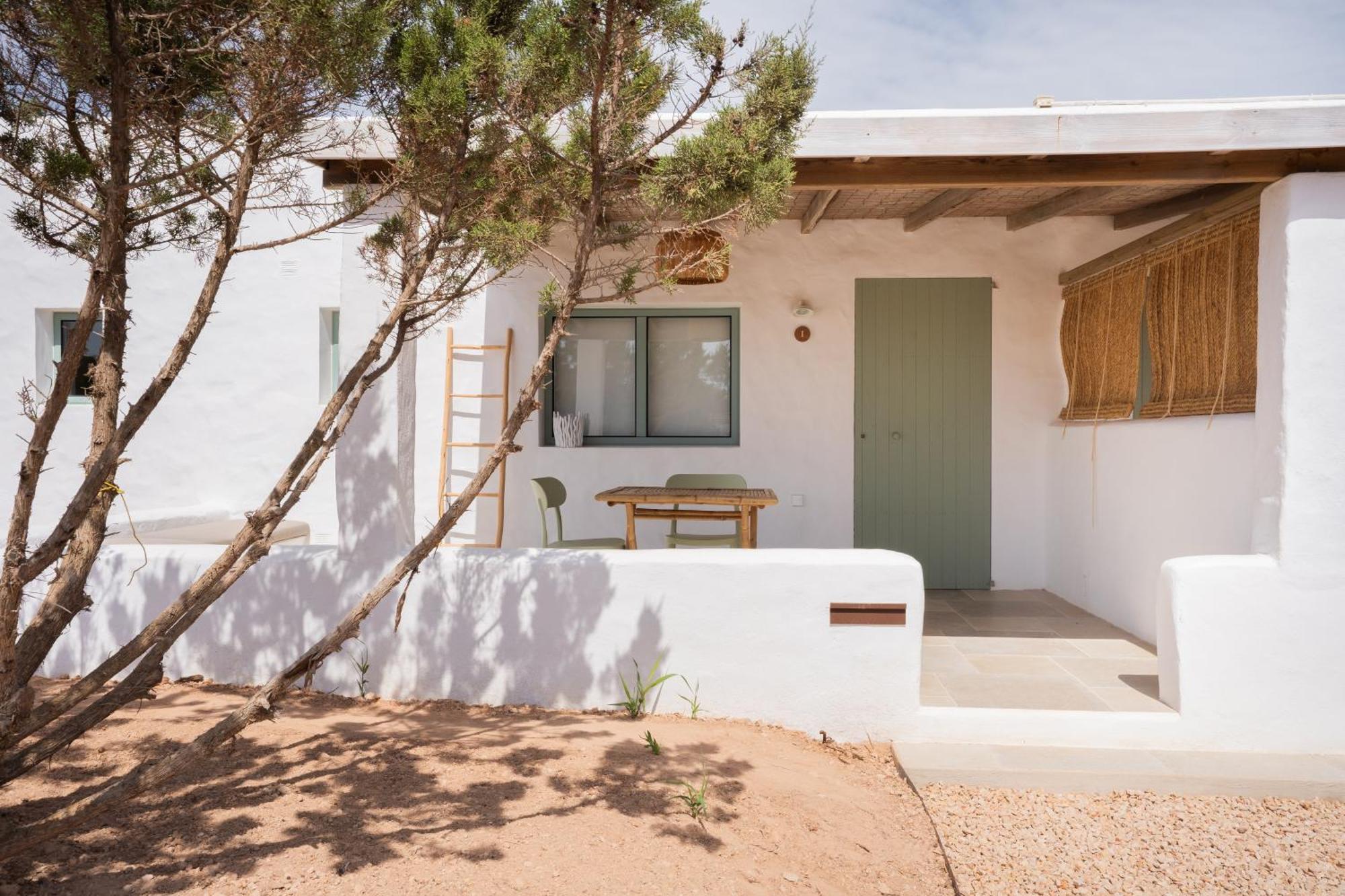 Apartamentos Punta Rasa Cala Saona Luaran gambar