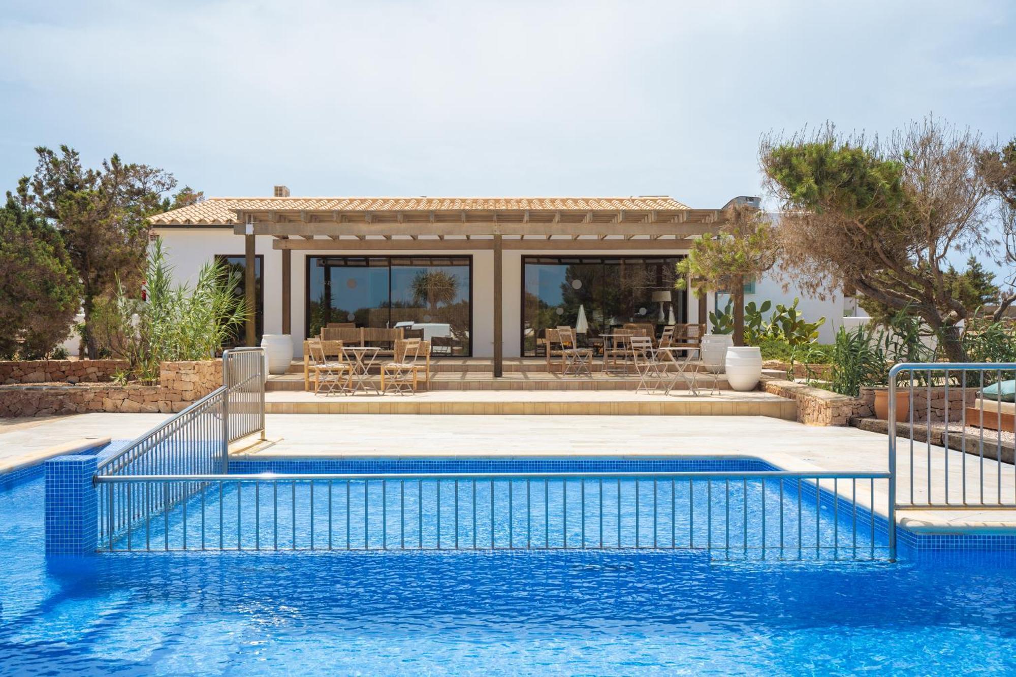Apartamentos Punta Rasa Cala Saona Luaran gambar