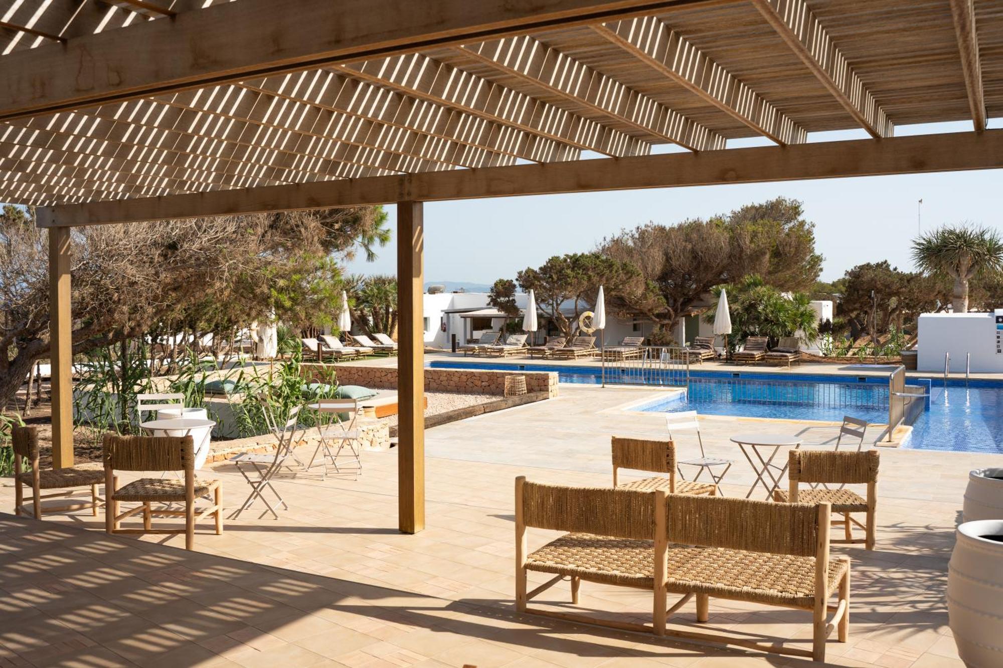 Apartamentos Punta Rasa Cala Saona Luaran gambar