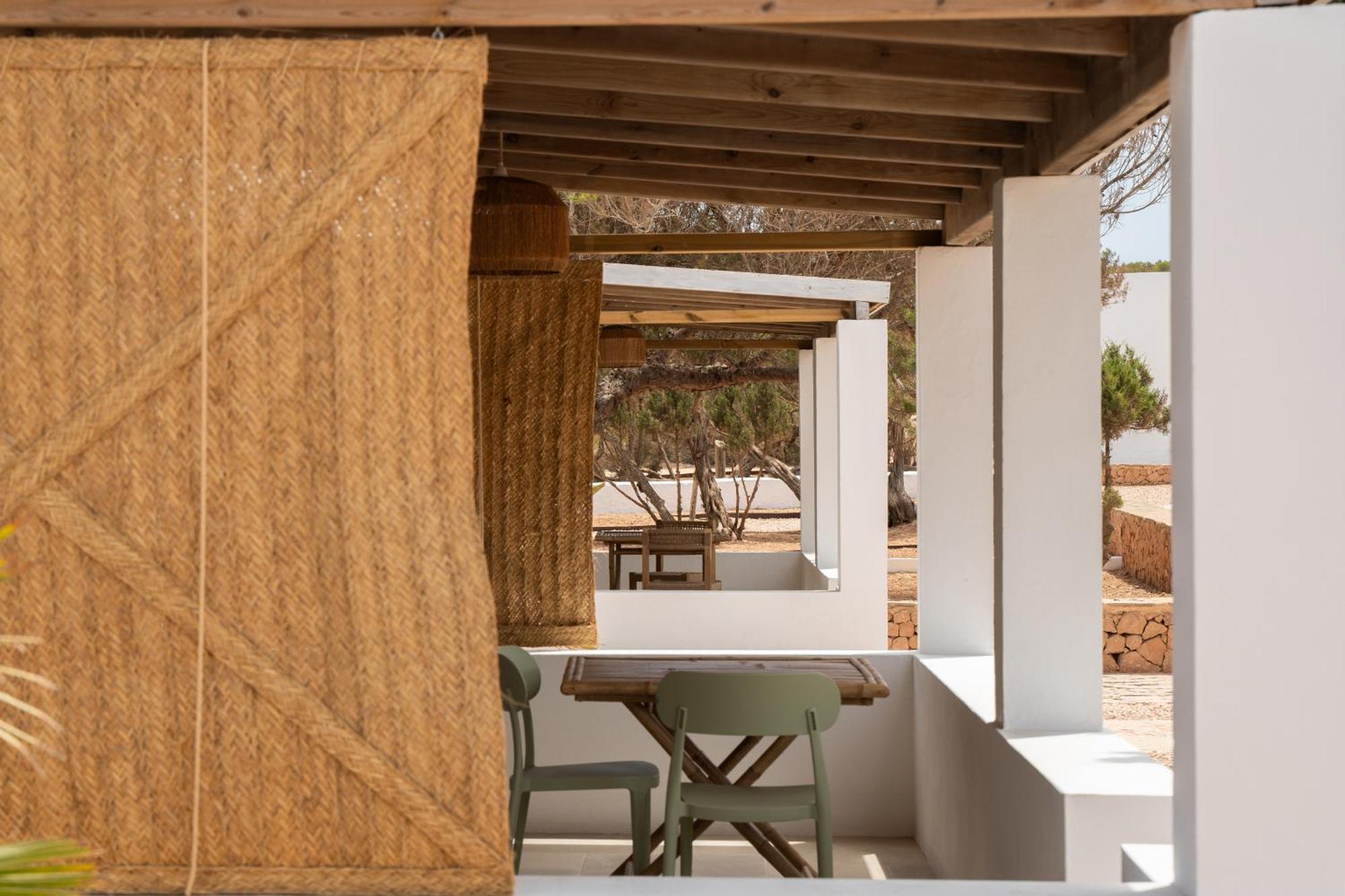 Apartamentos Punta Rasa Cala Saona Luaran gambar
